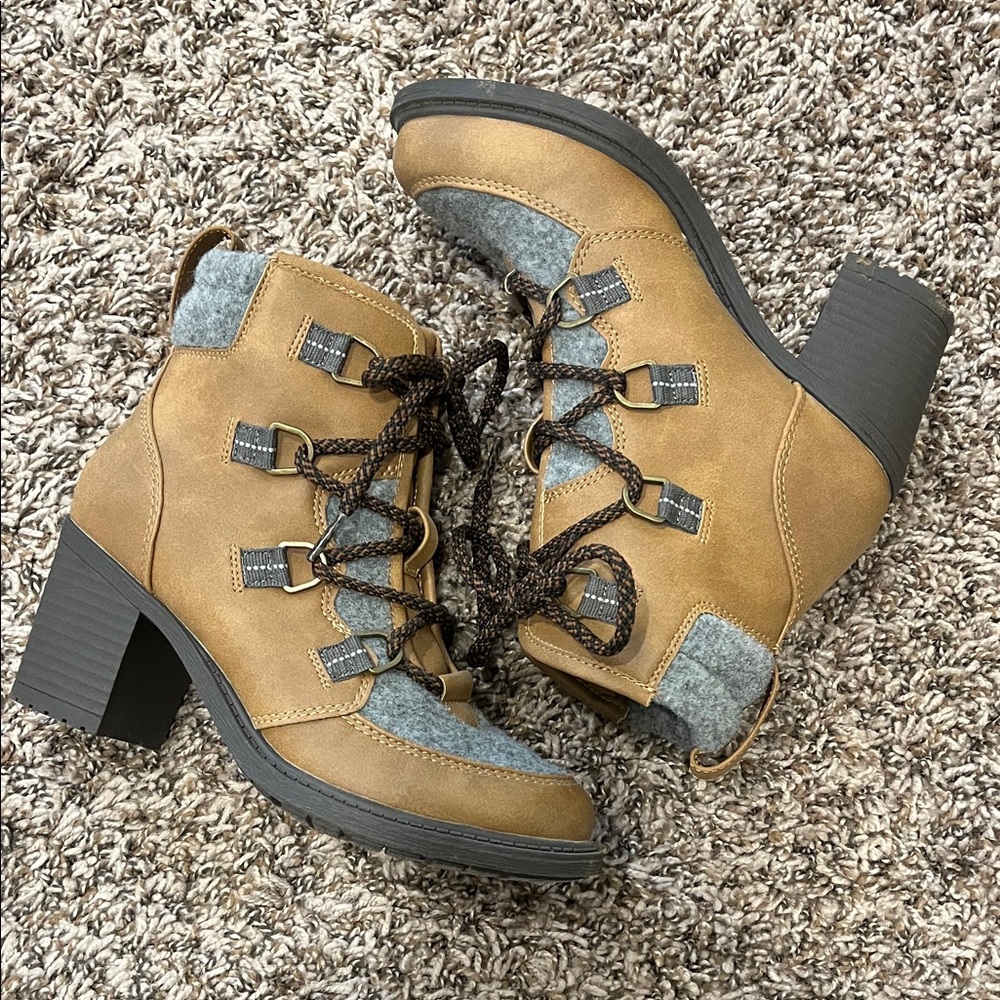 Tan and Gray Lace-Up Women's Boots Size 6